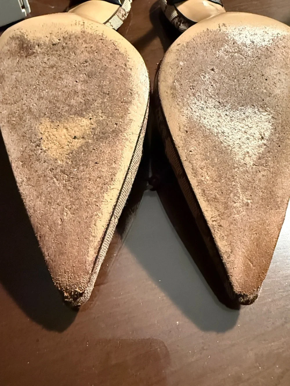 Gucci Brown GG Canvas Pointed Mules with Bow Trim - Picture 10 of 11